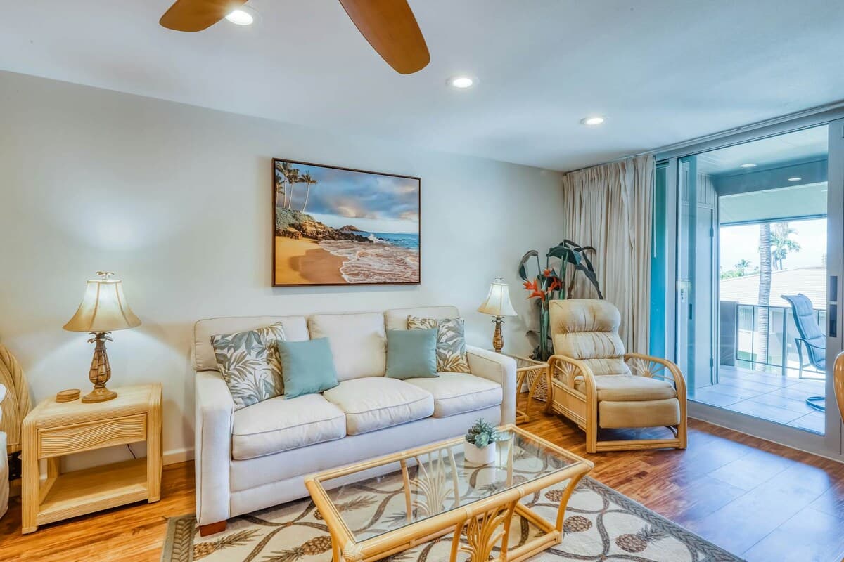 Tropical Studio Oceanview 2nd-Floor | Balcony - Photo 5