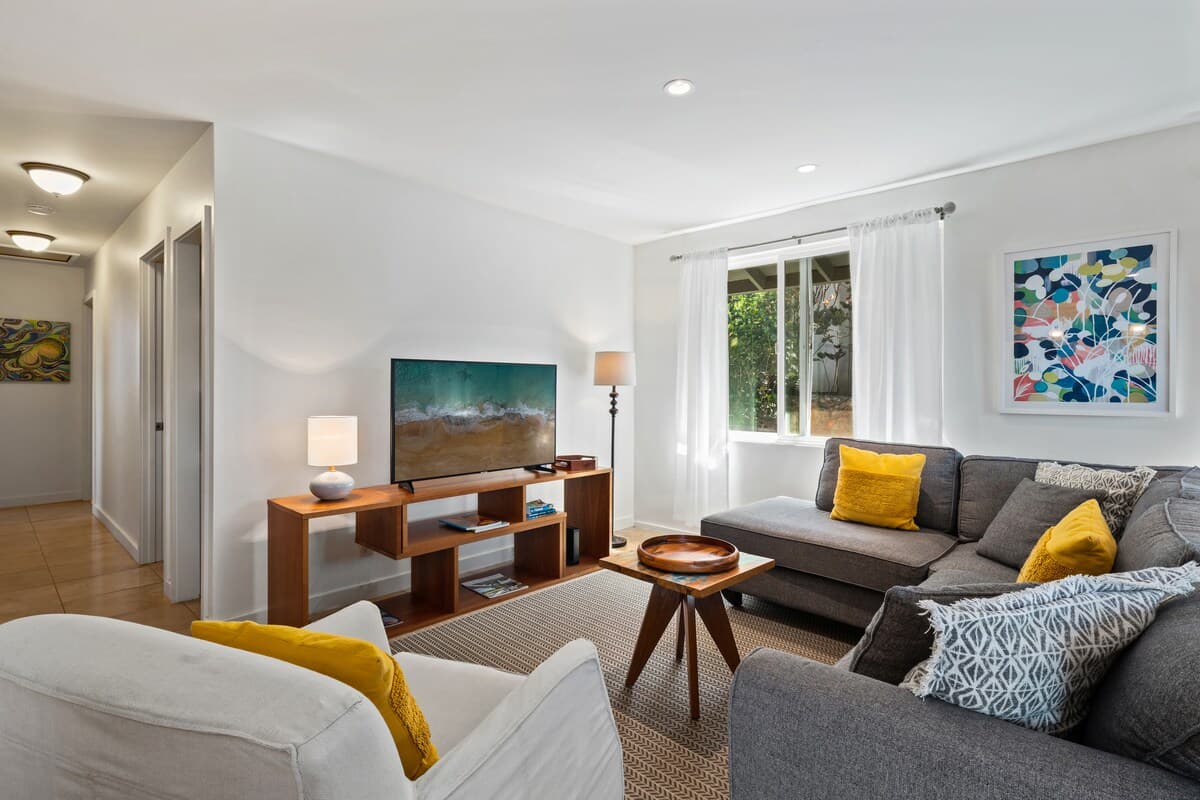 Home in Paia · ★4.9 · 2 bedrooms · 2 beds · 2 baths - Photo 4