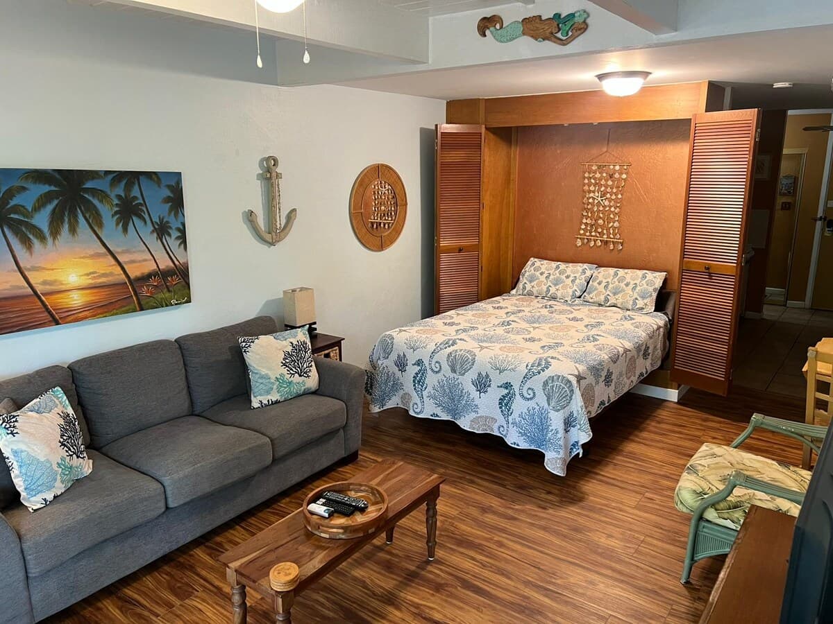Condo in Kihei · ★4.78 · Studio · 1 bed · 1 bath - Photo 1