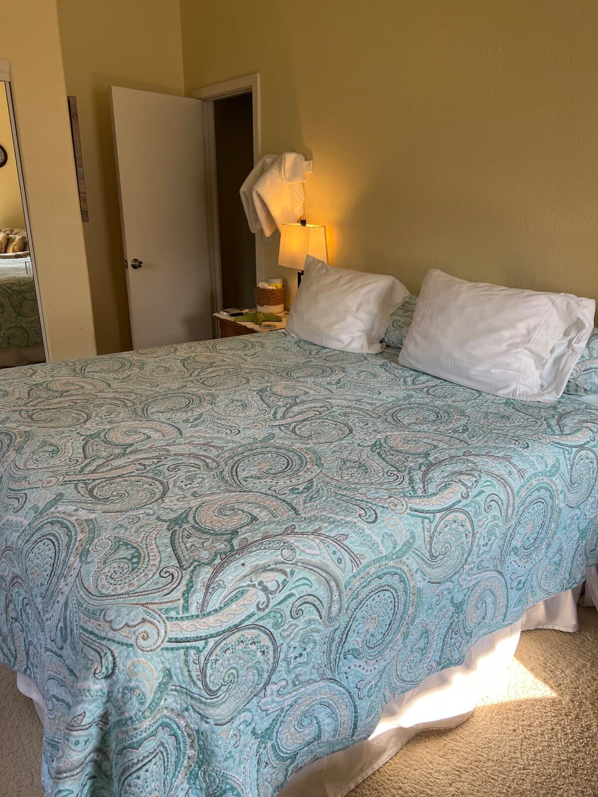 Home in Kailua-Kona · ★4.87 · 1 bedroom · 1 bed · 1 shared bath - Photo 3