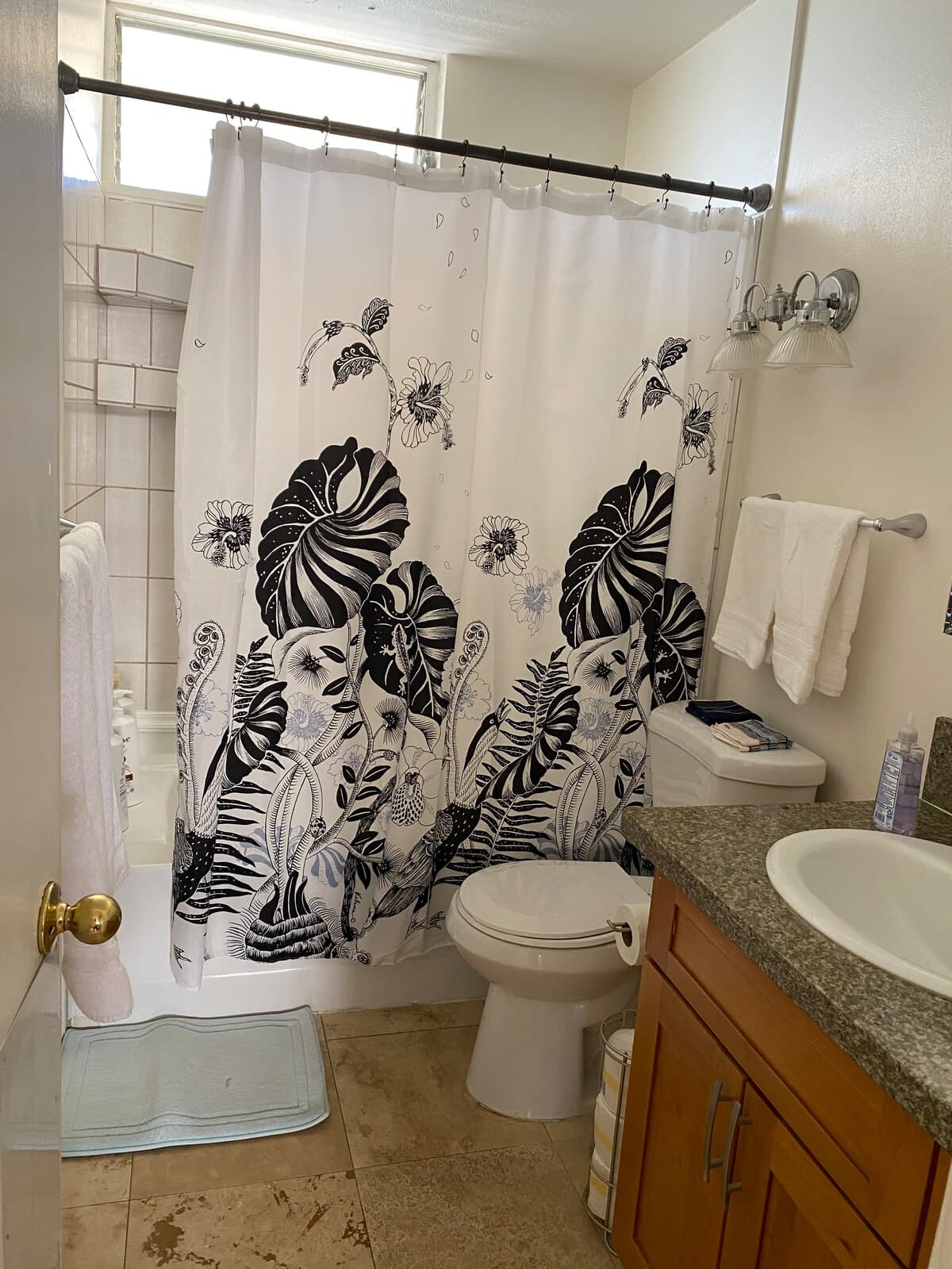 Clean and Convenient 1 Bdrm Suite in Waikiki - Photo 5