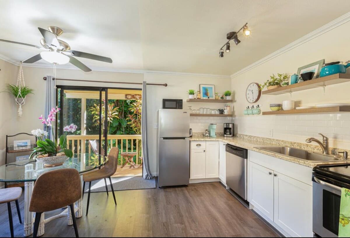 Hidden Gem! A Honu World Close to Hanalei Bay! AC! - Photo 3