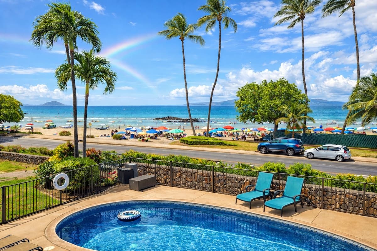 Condo in Kihei · ★4.64 · 2 bedrooms · 3 beds · 1 private bath - Photo 2