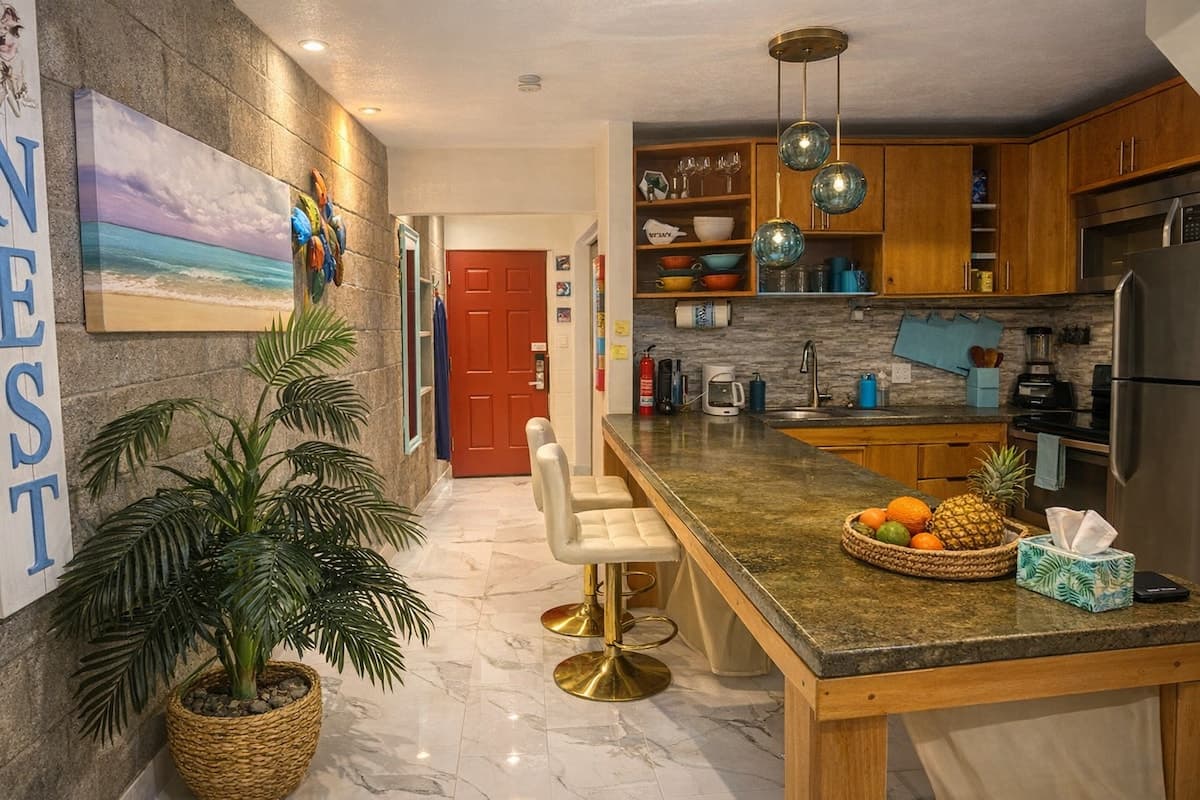 Condo in Kihei · ★4.64 · 2 bedrooms · 3 beds · 1 private bath - Photo 4