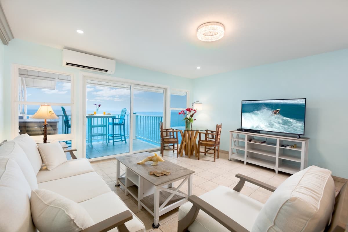 Condo in Kailua-Kona · ★4.73 · 1 bedroom · 1 bed · 1 bath - Photo 1