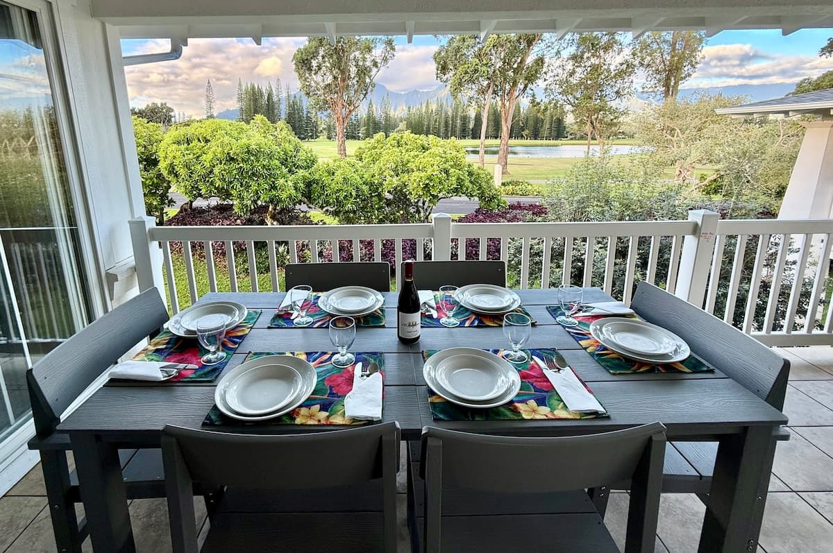 Condo in Princeville · ★4.91 · 3 bedrooms · 3 beds · 3 private baths - Photo 3