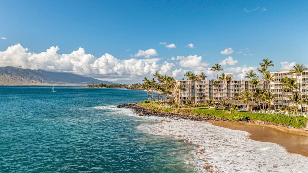 Condo in Kihei · ★4.0 · 2 bedrooms · 4 beds · 2 baths - Photo 5