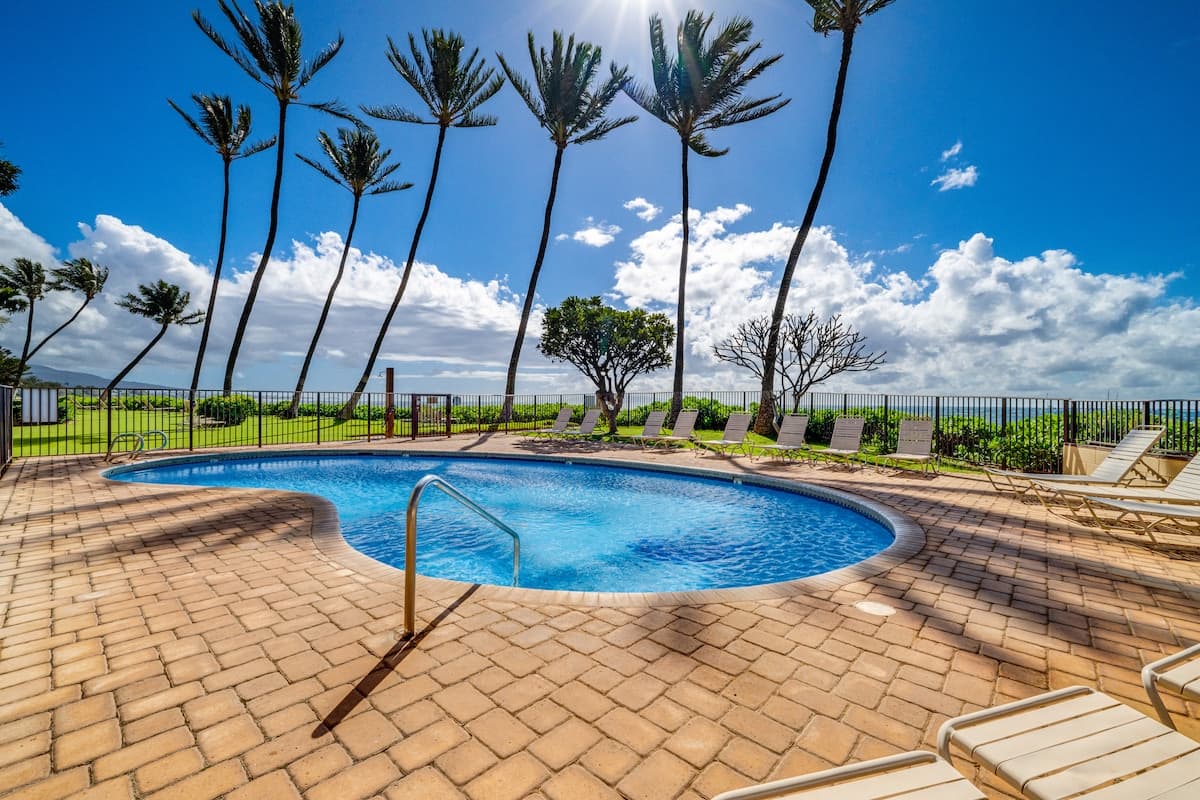 Condo in Kihei · ★4.75 · 1 bedroom · 1 bed · 2 baths - Photo 5