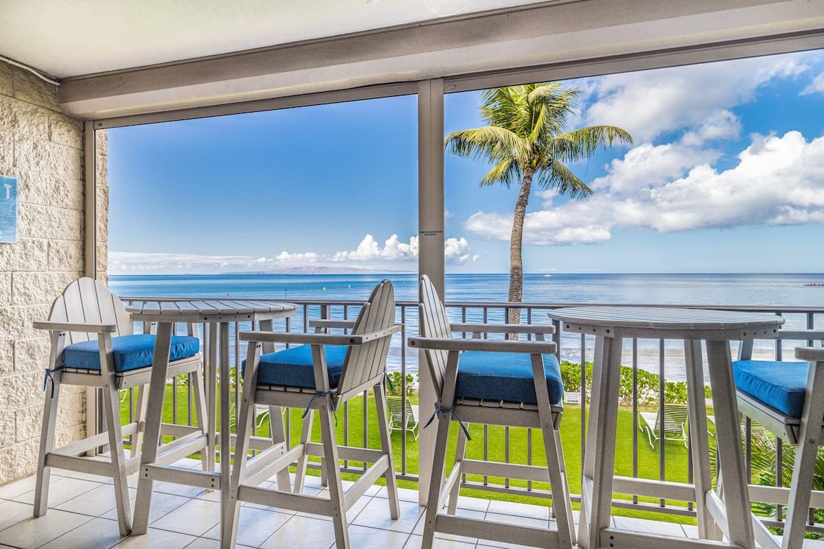 Condo in Kihei · ★4.75 · 1 bedroom · 1 bed · 2 baths - Photo 1