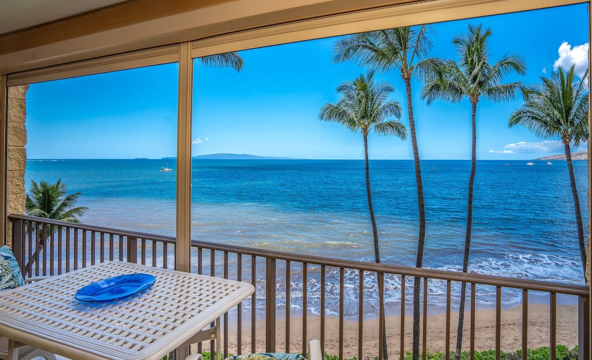 Condo in Kihei · ★5.0 · 1 bedroom · 2 beds · 2 baths - Photo 5