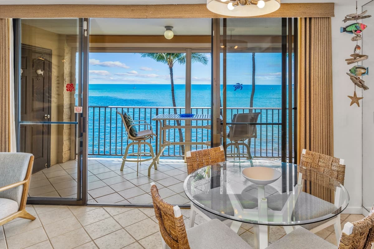 Condo in Kihei · ★5.0 · 1 bedroom · 2 beds · 2 baths - Photo 3