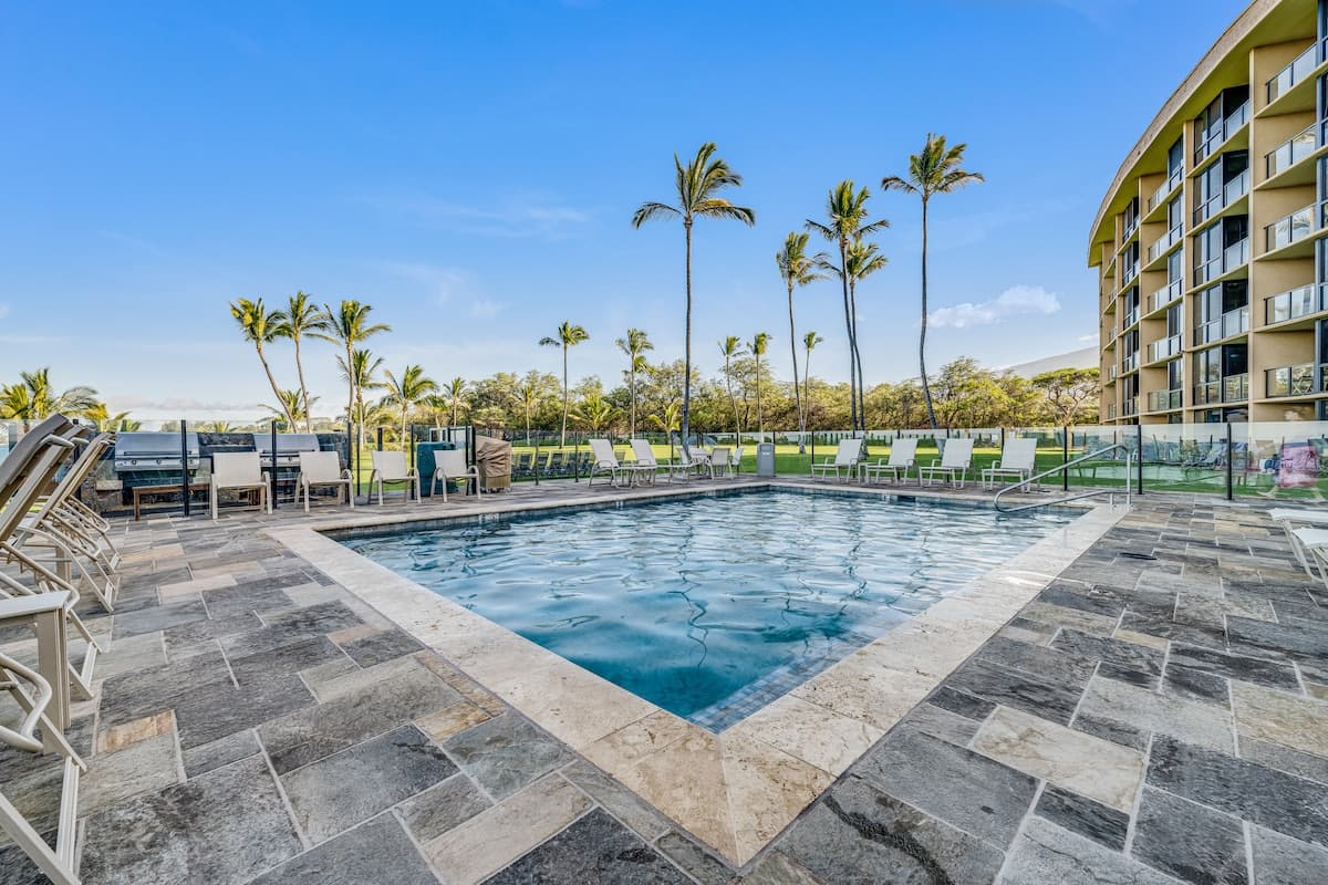 Condo in Kihei · ★5.0 · 1 bedroom · 2 beds · 1.5 baths - Photo 5