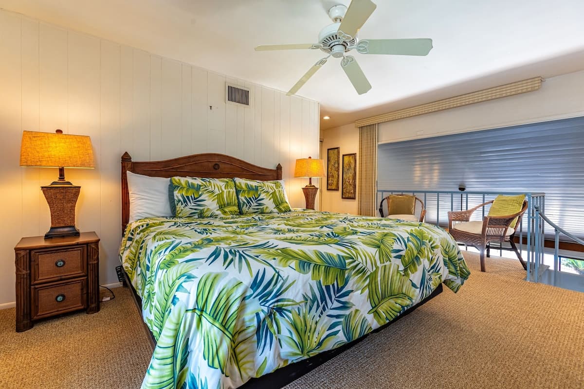 Condo in Kihei · ★4.25 · 2 bedrooms · 4 beds · 2 baths - Photo 5