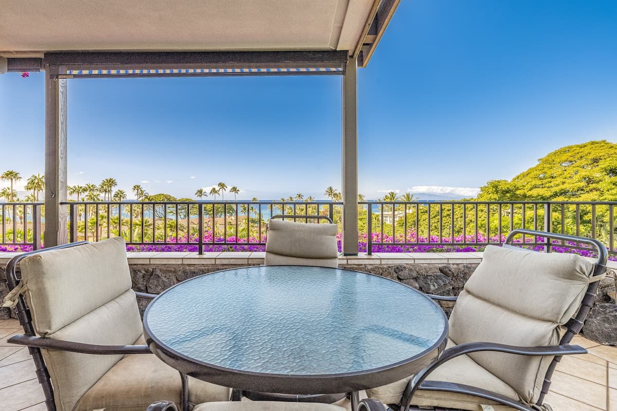 Condo in Wailea · ★4.88 · 2 bedrooms · 3 beds · 2 baths - Photo 1