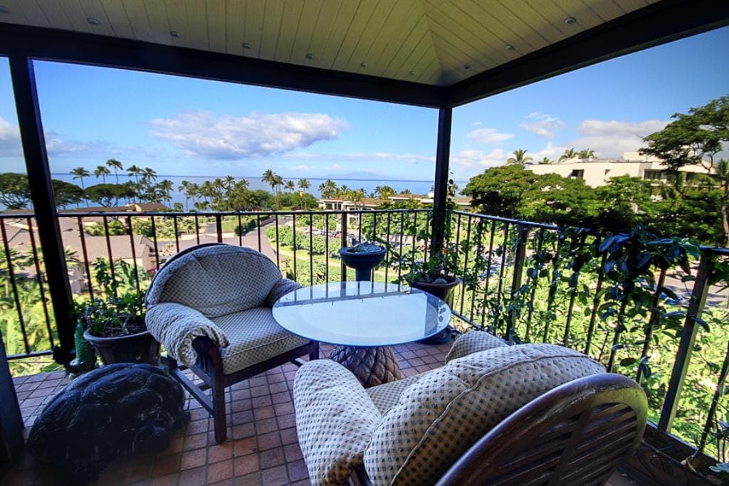 Condo in Wailea · ★5.0 · 1 bedroom · 1 bed · 2 baths - Photo 1