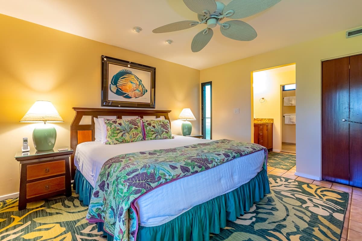 Condo in Wailea · ★5.0 · 1 bedroom · 1 bed · 2 baths - Photo 4