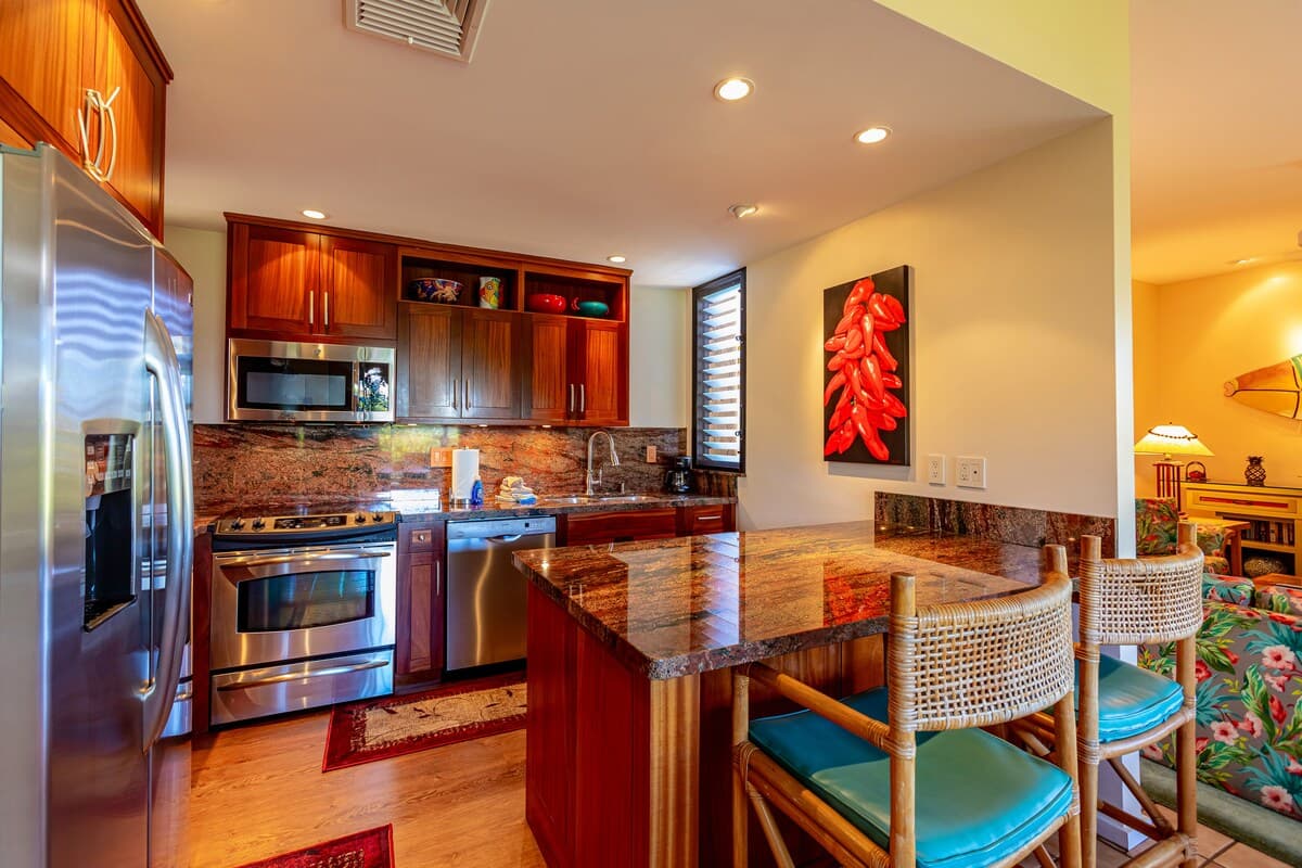 Condo in Wailea · ★5.0 · 1 bedroom · 1 bed · 2 baths - Photo 3