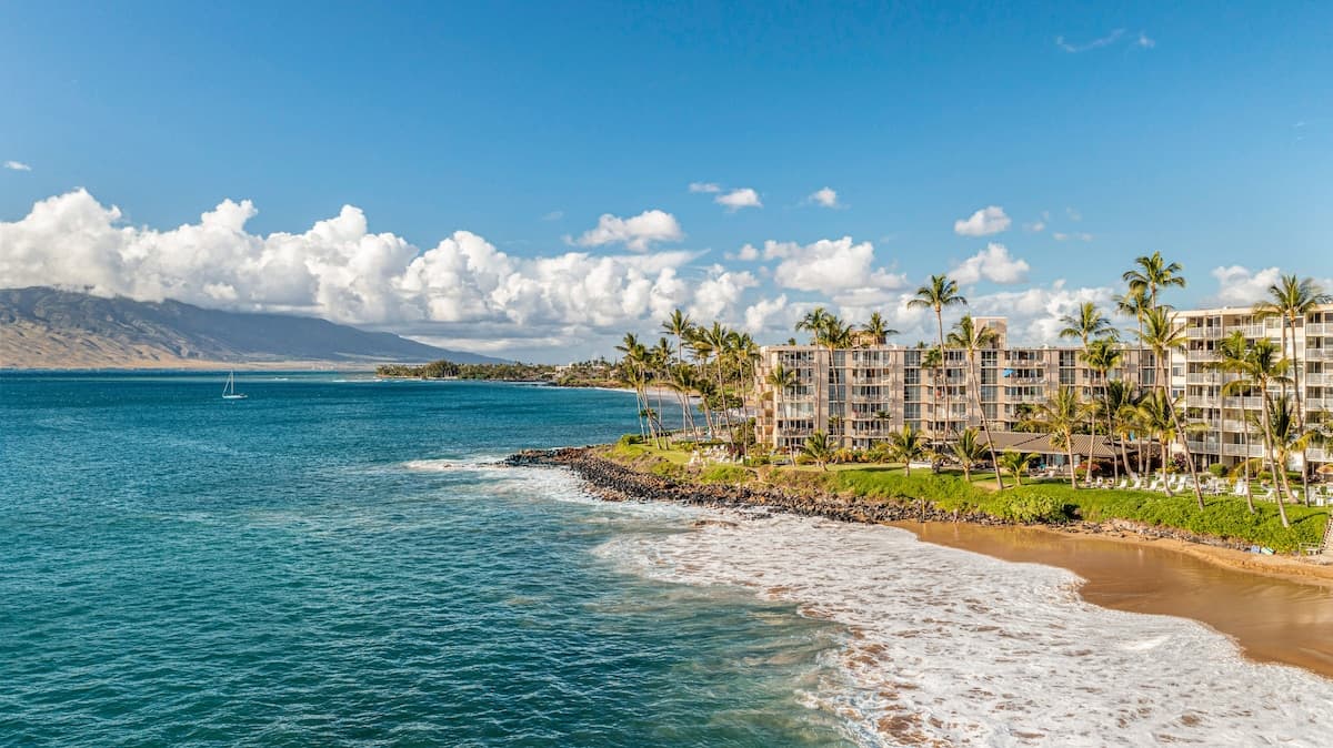 Condo in Kihei · ★5.0 · 2 bedrooms · 3 beds · 2 baths - Photo 5