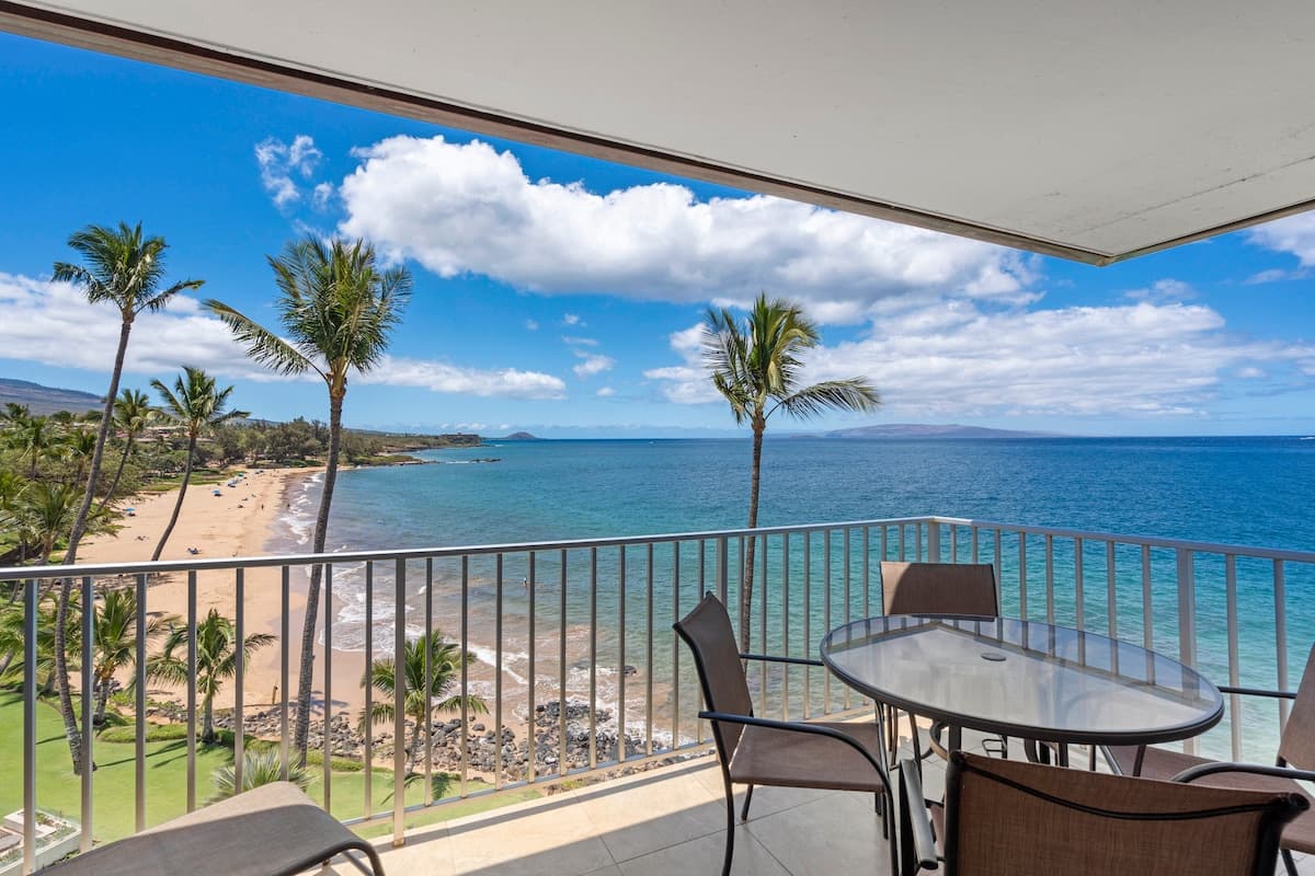 Condo in Kihei · ★5.0 · 2 bedrooms · 3 beds · 2 baths - Photo 1