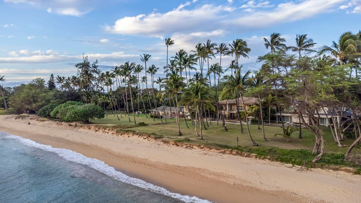 Home in Kihei · ★4.83 · 5 bedrooms · 4 beds · 5 baths - Photo 2