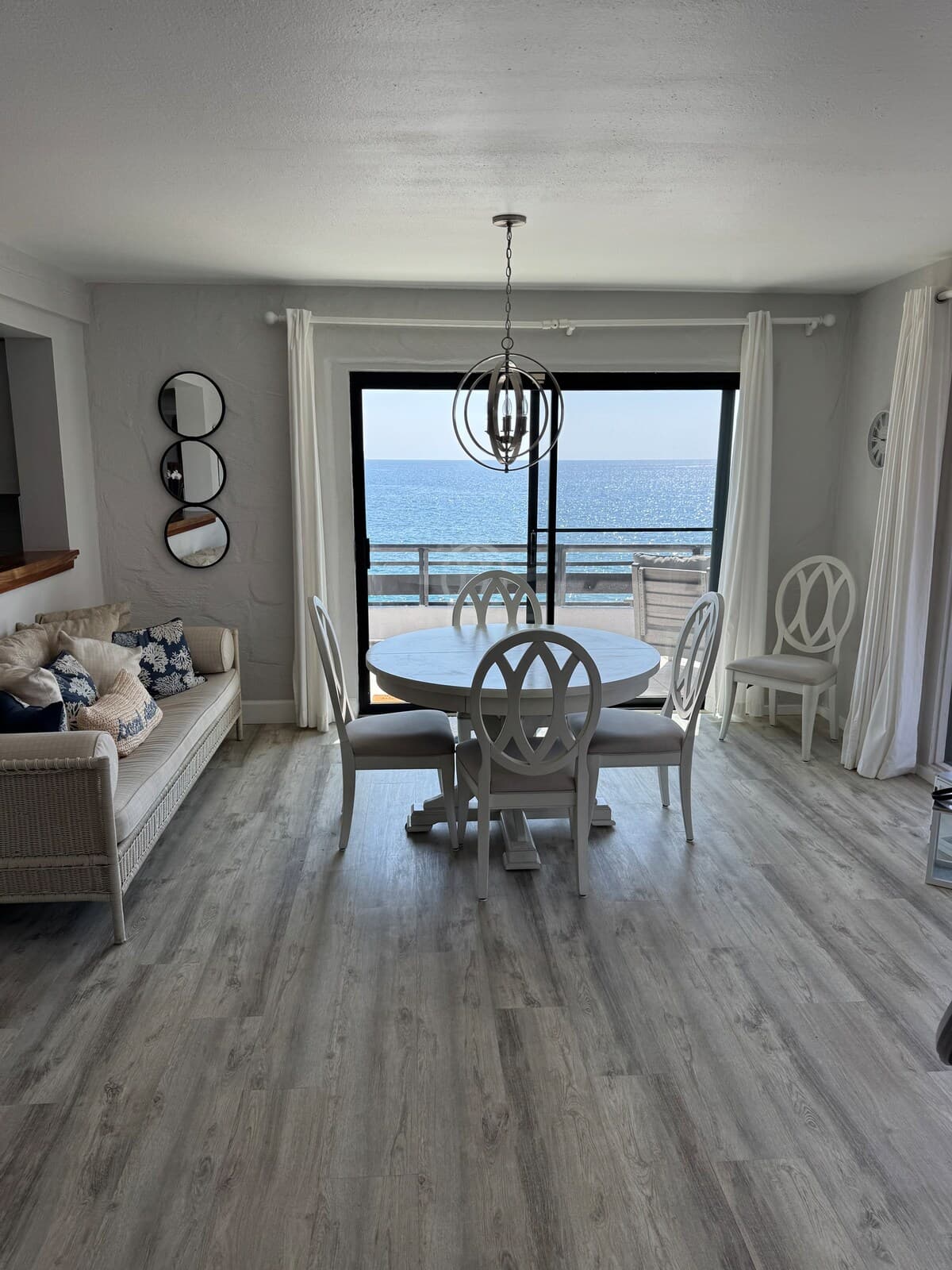 Condo in Kailua-Kona · ★4.95 · 2 bedrooms · 2 beds · 2 baths - Photo 3