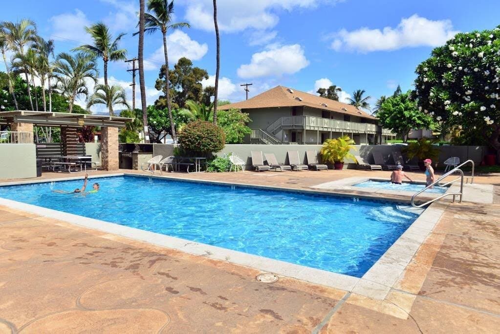 Maui Divers Dream!! Kihei Bay Surf - Photo 2