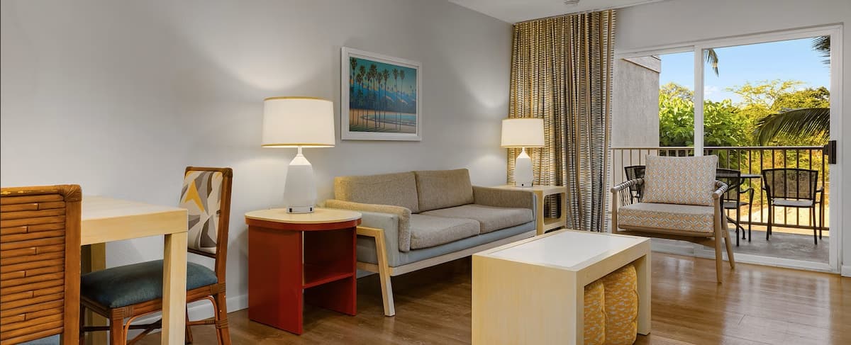 Condo in Kihei · ★4.82 · 2 bedrooms · 4 beds · 2 private baths - Photo 3