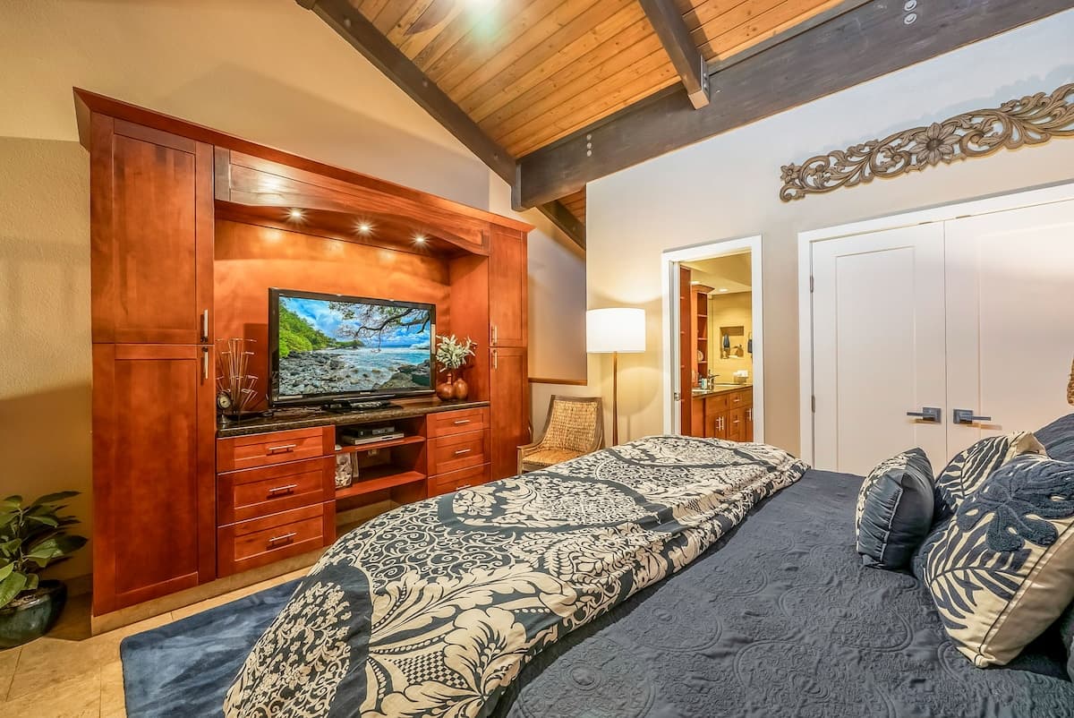 Condo in Kihei · ★4.9 · 2 bedrooms · 4 beds · 2 private baths - Photo 1