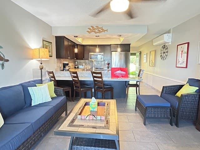 Condo in Lahaina · ★4.67 · 2 bedrooms · 4 beds · 2.5 baths - Photo 3