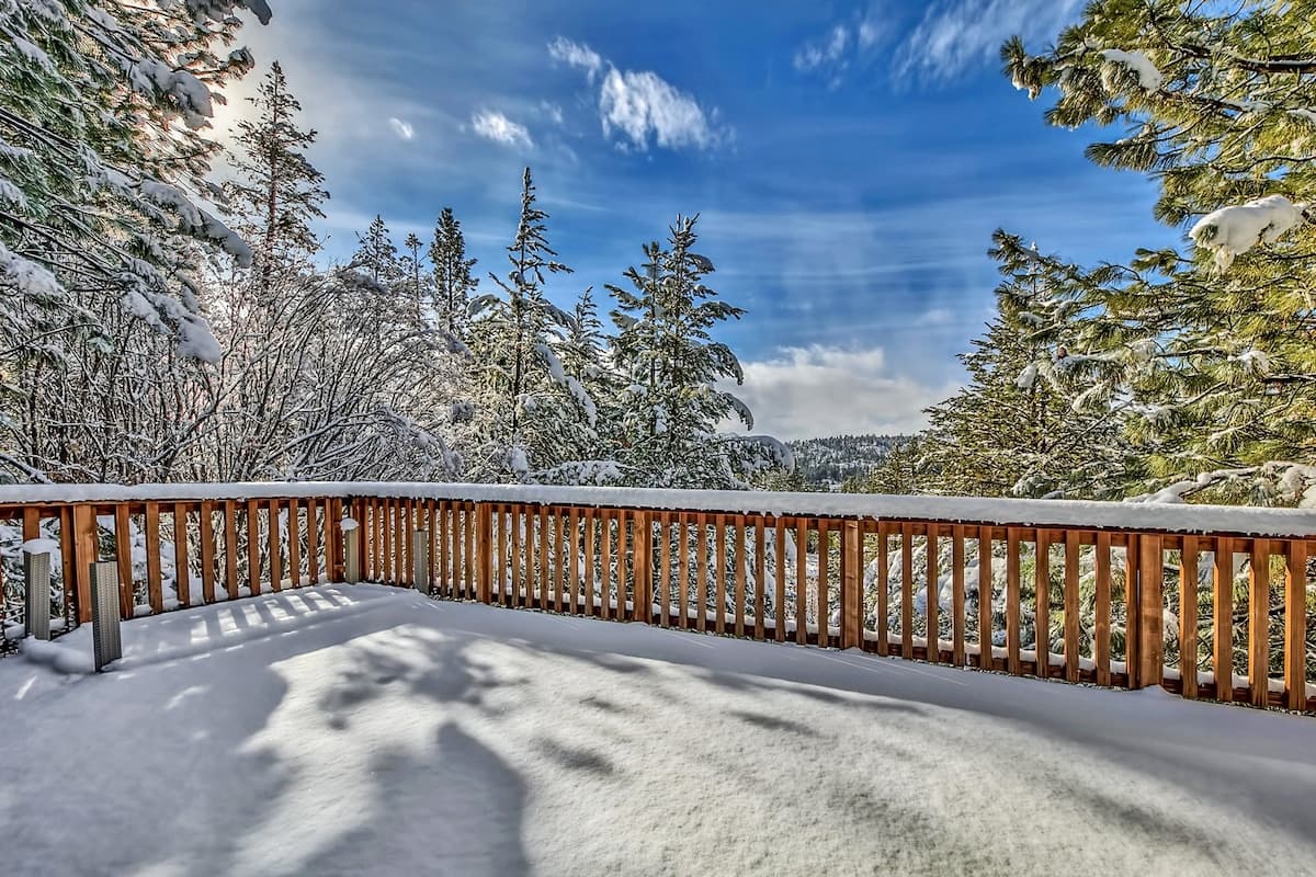 Luxury Forest Retreat with Hot Tub, Near Heavenly - Photo 5