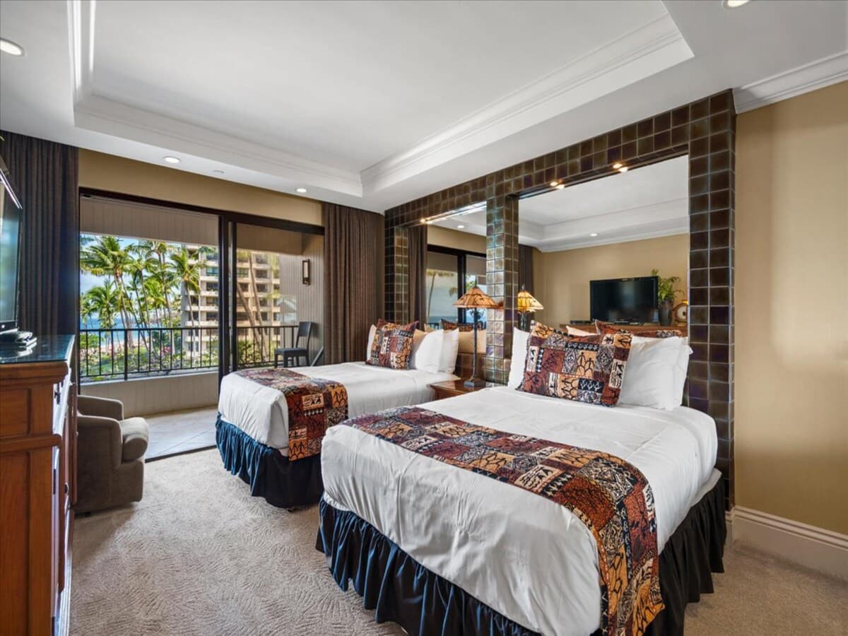 Condo in Kaanapali Beach · ★4.74 · 2 bedrooms · 4 beds · 2 baths - Photo 5