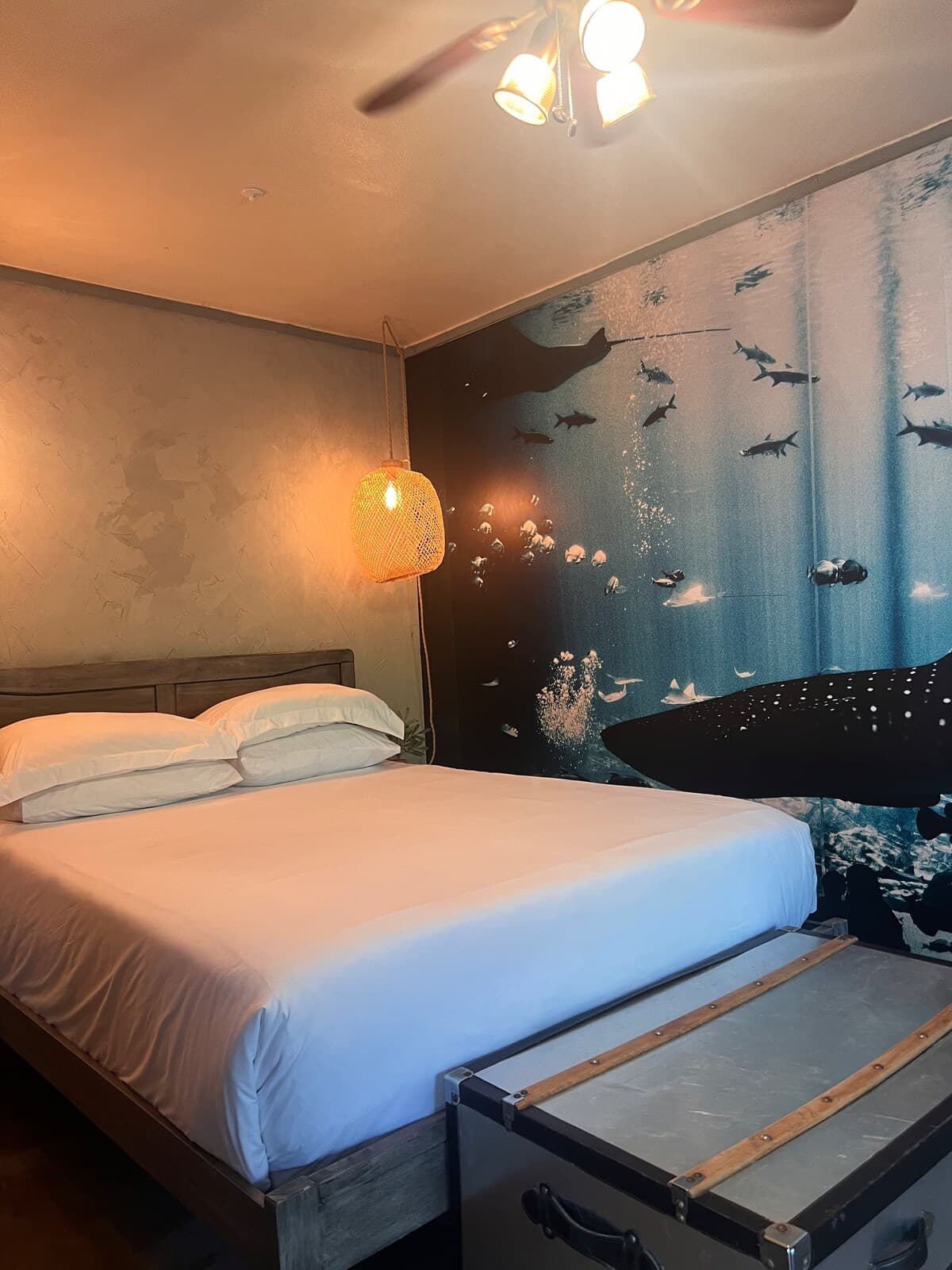 BLUE BLISS: Hip Hideaway w/Hawaiian Gardens - Photo 5