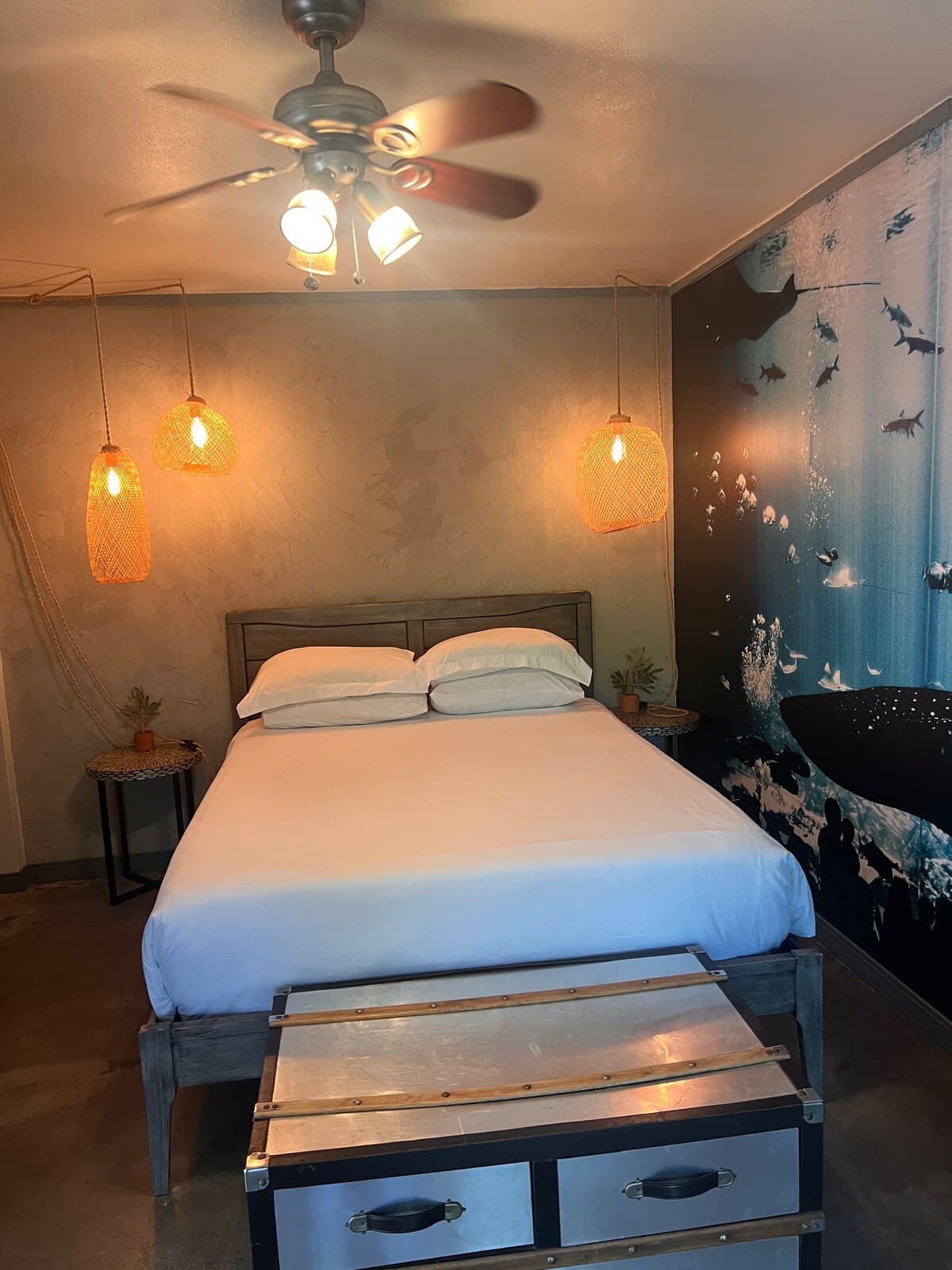 BLUE BLISS: Hip Hideaway w/Hawaiian Gardens - Photo 4