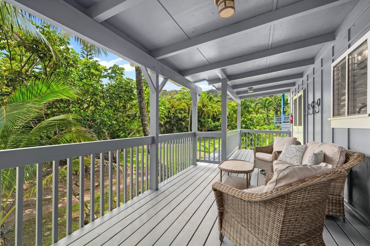 Home in Hanalei · ★4.96 · 2 bedrooms · 2 beds · 2 baths - Photo 5