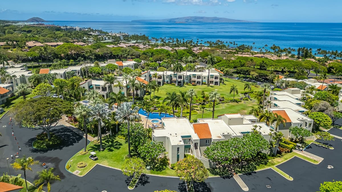 Townhouse in Kihei · ★4.97 · 2 bedrooms · 3 beds · 2 baths - Photo 3