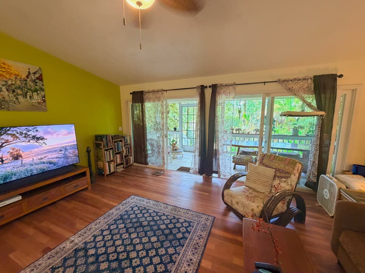 Home in Keaau · ★4.76 · 3 bedrooms · 3 beds · 2 shared baths - Photo 2