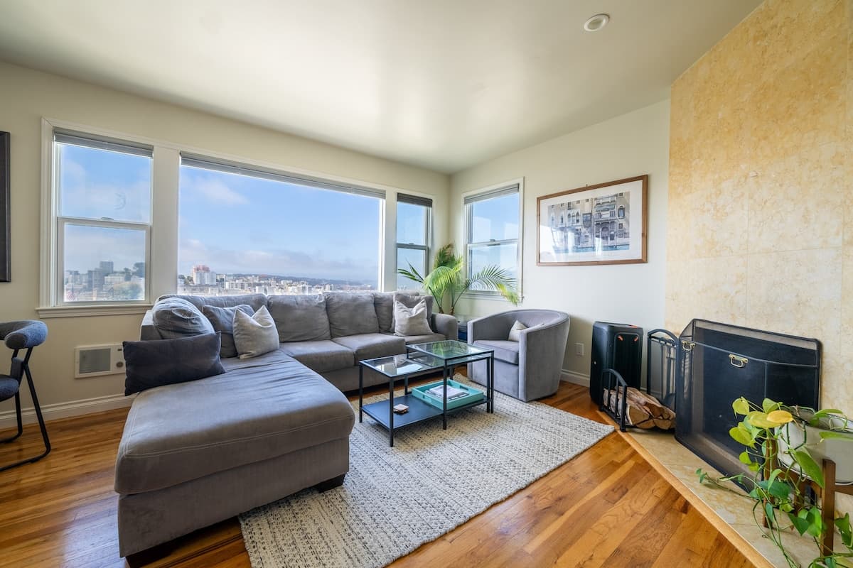 Golden Gate Views from Living Room & Rooftop - Photo 2