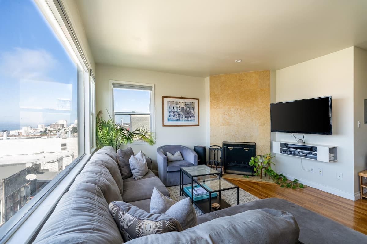 Golden Gate Views from Living Room & Rooftop - Photo 4