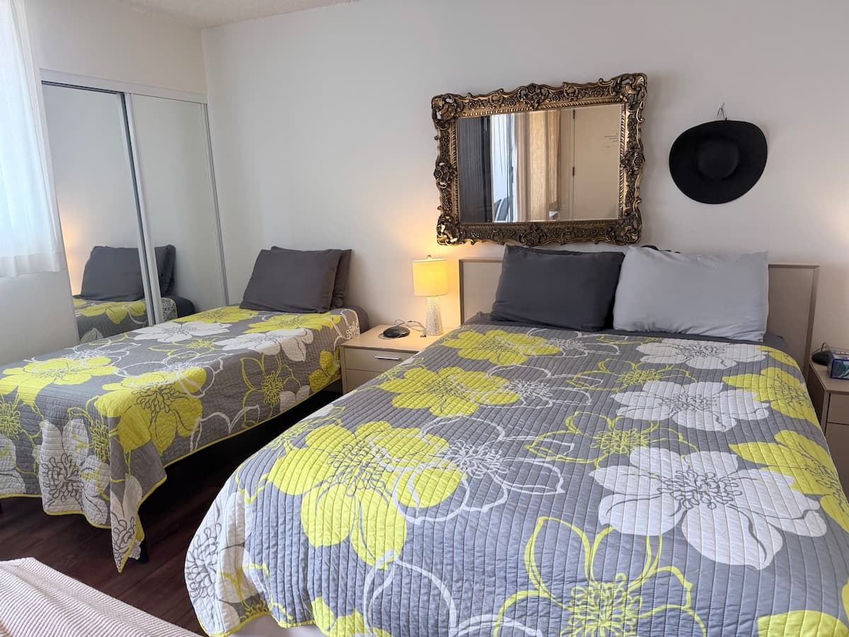 Condo in Honolulu · ★4.82 · 1 bedroom · 2 beds · 1 bath - Photo 1