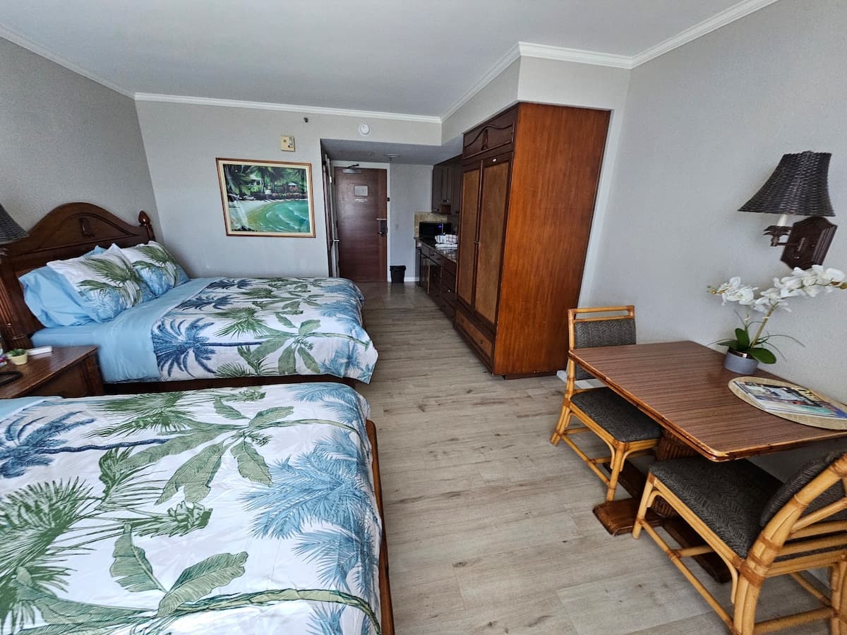 Waikiki Studio Near Beach Fully Equipped - Photo 2