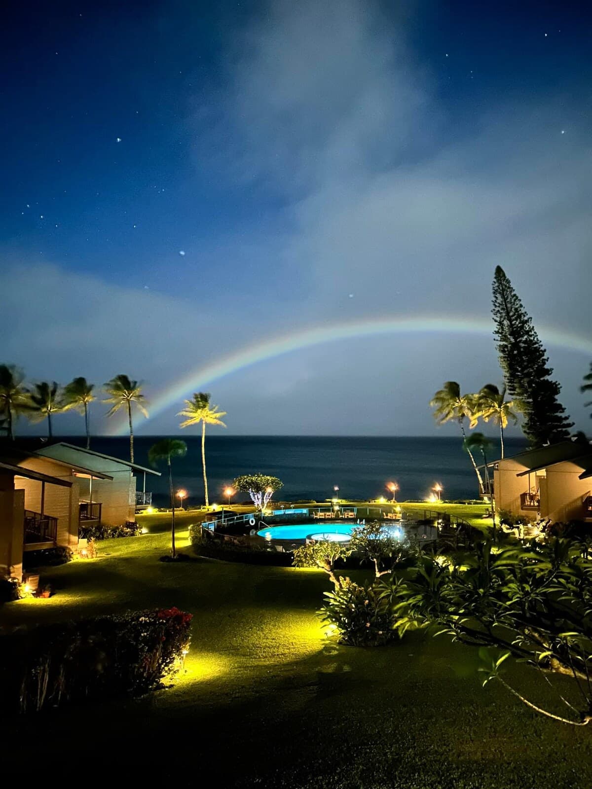 Condo in Lahaina · ★4.57 · 2 bedrooms · 3 beds · 2 private baths - Photo 1