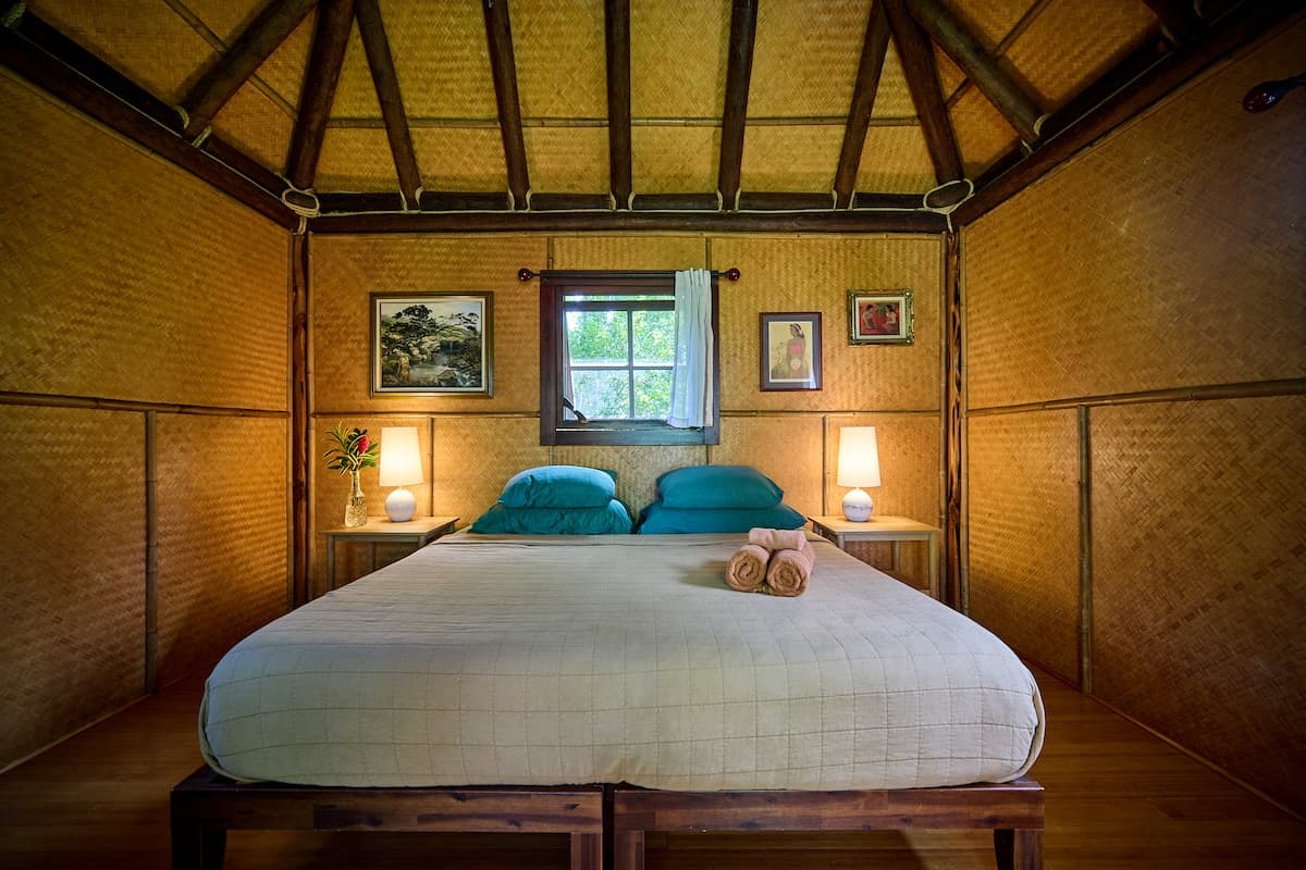 Cabin in Kapaau · ★4.98 · 1 bedroom · 2 beds · 1 shared bath - Photo 2