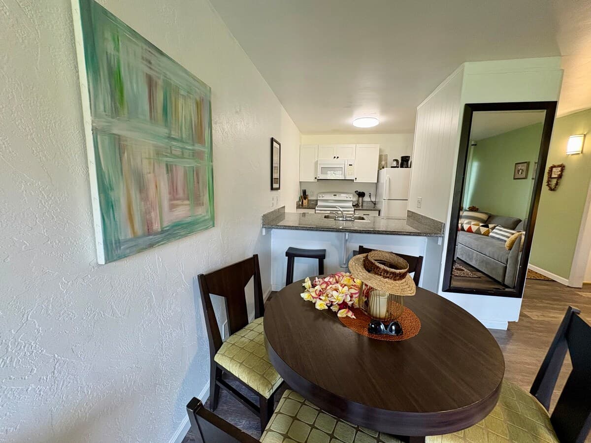 Condo in Kapaa · ★4.86 · 1 bedroom · 2 beds · 1 private bath - Photo 4
