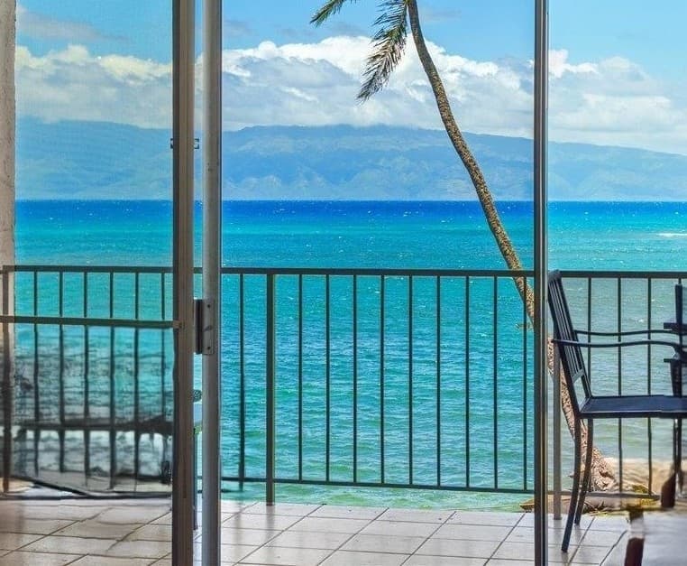 Condo in Lahaina · ★4.86 · 1 bedroom · 1 bed · 1 bath - Photo 1