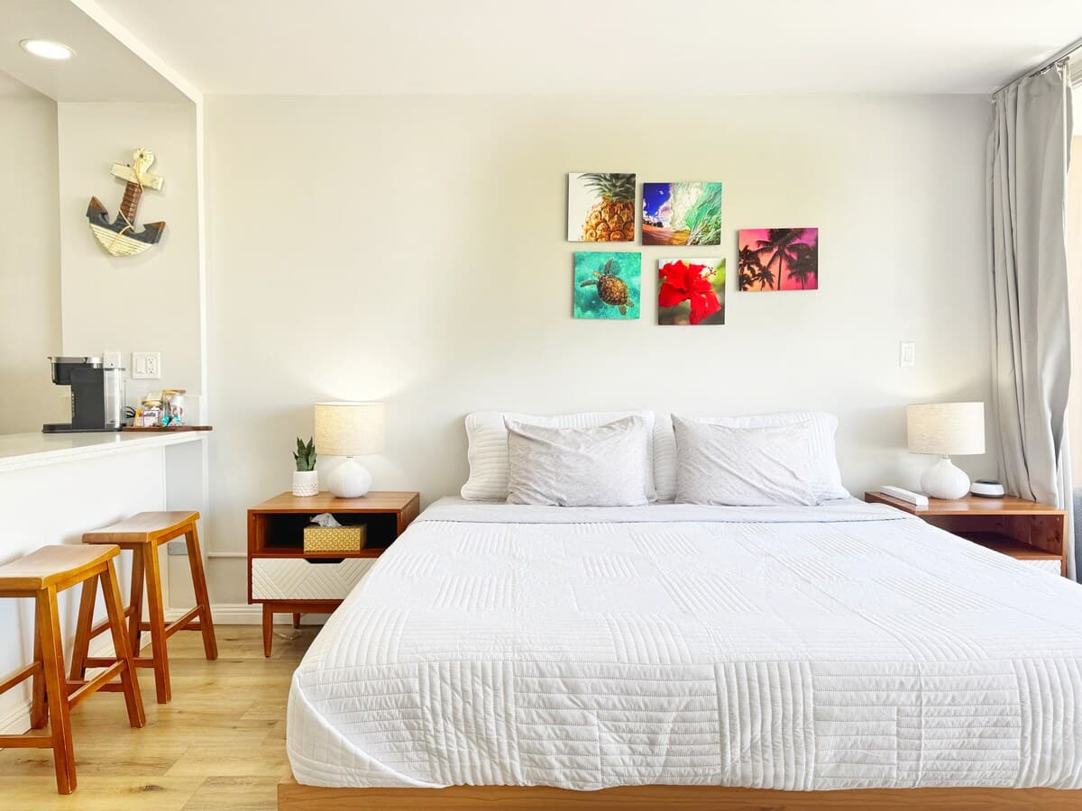 Condo in Honolulu · ★4.9 · Studio · 1 bed · 1 shared bath - Photo 2