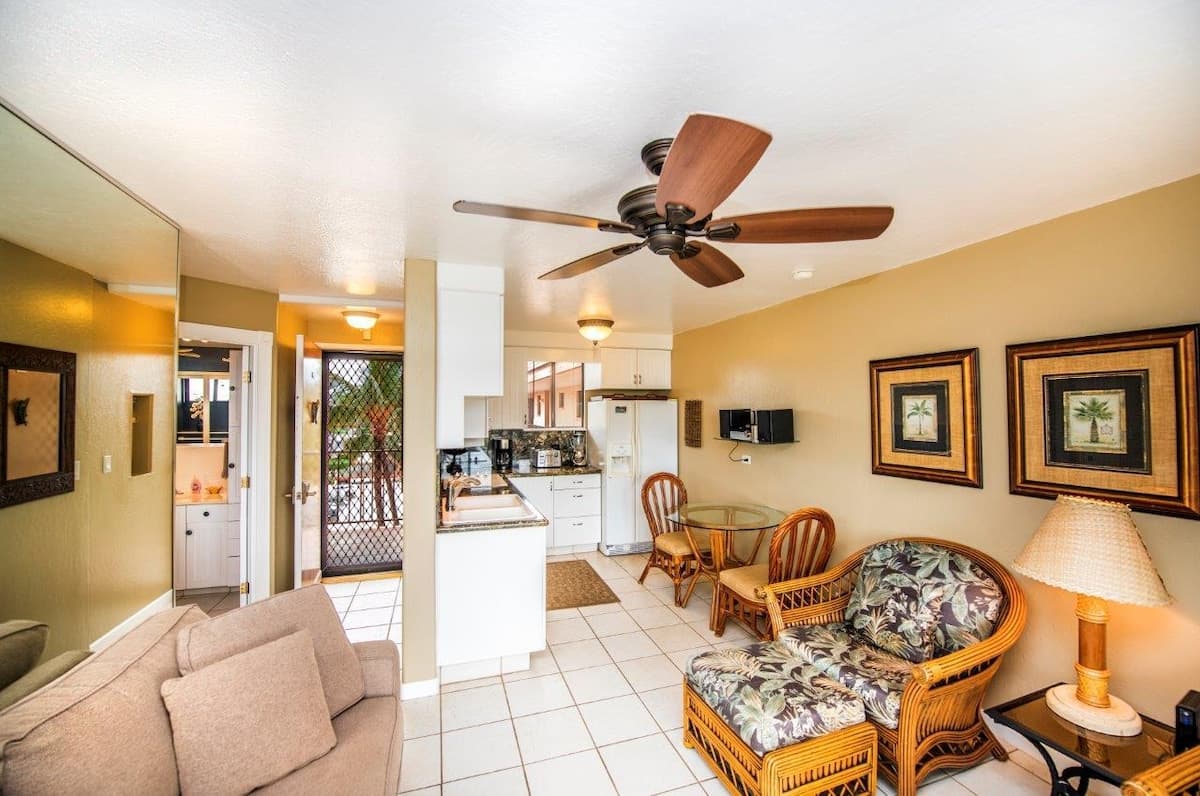 Oceanview Kealia 607 Great Top Floor Condo Views - Photo 2