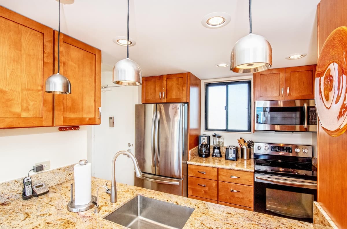 Oceanfront Kealia 403 Stunning Ocean Views 4th Flr - Photo 3