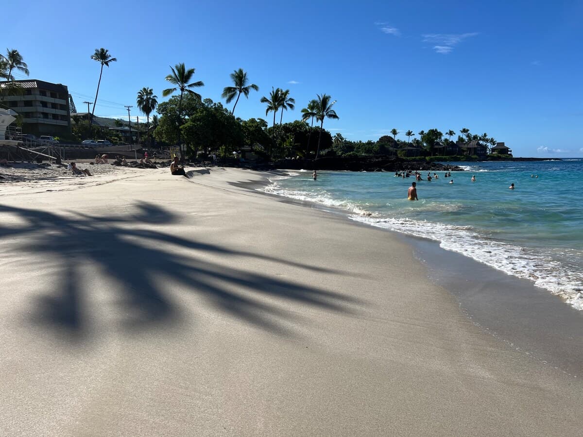 Home in Kailua · ★4.89 · 2 bedrooms · 4 beds · 2 private baths - Photo 5