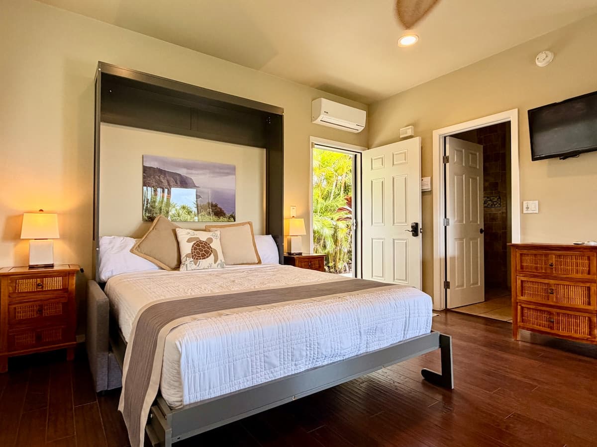 Heavenly Hakalau: Oceanfront Cliff House - Photo 2