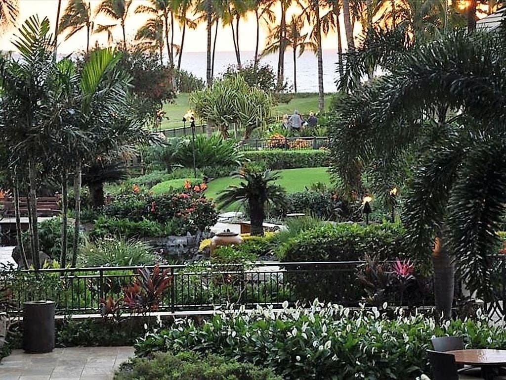 Villa in Ko Olina Beach · ★4.87 · 3 bedrooms · 5 beds · 2.5 private baths - Photo 4